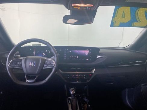 Used 2024 Buick Envista Avenir image 10