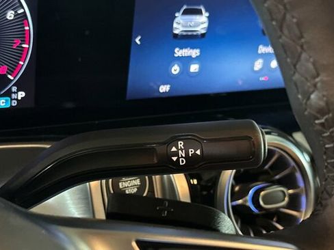 Used 2025 Mercedes-Benz GLB 250 image 26