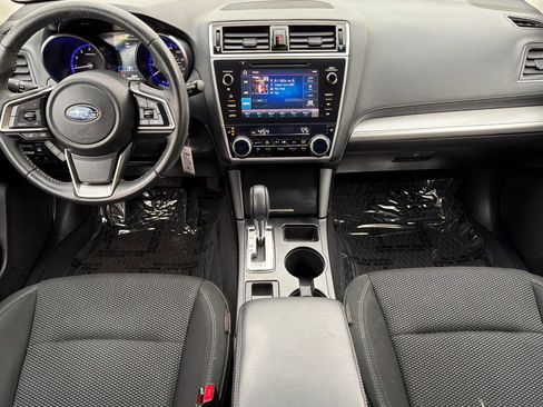 Used 2019 Subaru Outback 2.5i Premium image 13