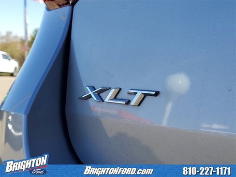 Used 2023 Ford Explorer XLT w/ Equipment Group 202A image 5