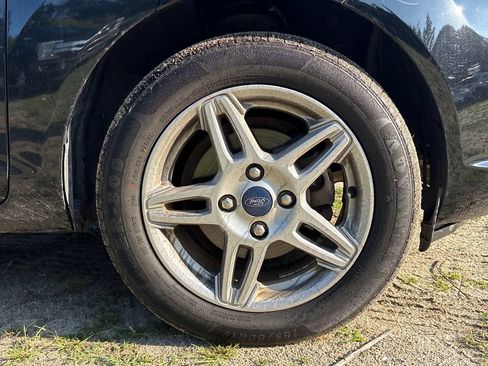 Used 2019 Ford Fiesta SE FWD image 4