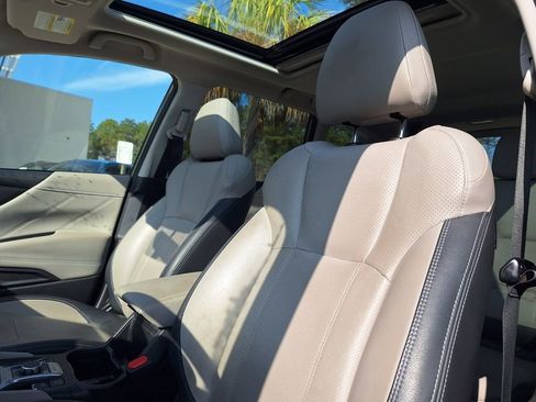 Used 2021 Subaru Forester Limited image 11