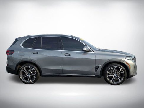 Used 2024 BMW X5 sDrive40i w/ Premium Package RWD image 3