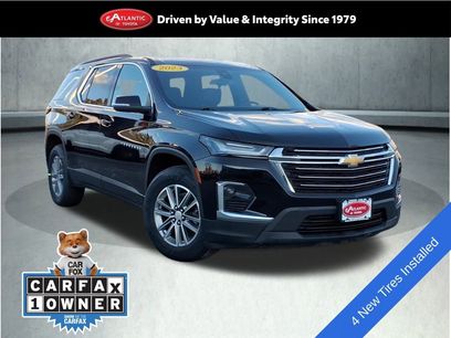 Used 2023 Chevrolet Traverse LT
