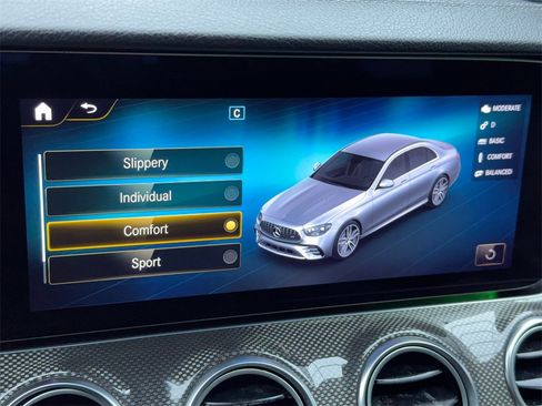 Used 2021 Mercedes-Benz E 53 AMG 4MATIC Sedan image 27