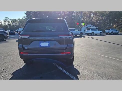 New 2026 Jeep Grand Cherokee Altitude image 30