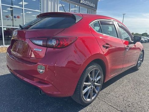 Used 2018 MAZDA MAZDA3 Touring FWD image 7