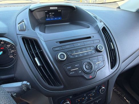 Used 2017 Ford Escape SE FWD image 17