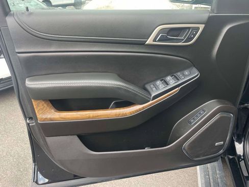 Used 2020 GMC Yukon XL Denali w/ Denali Ultimate Package image 16