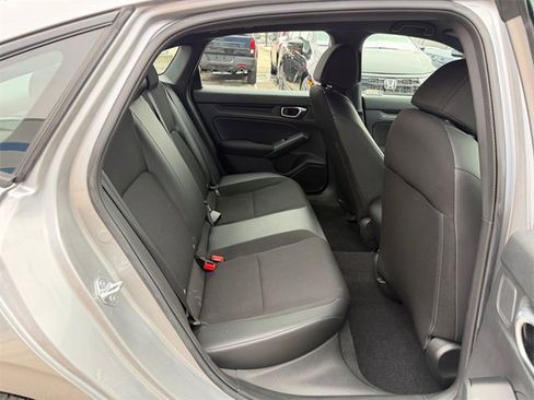 Used 2023 Honda Civic Sport image 15