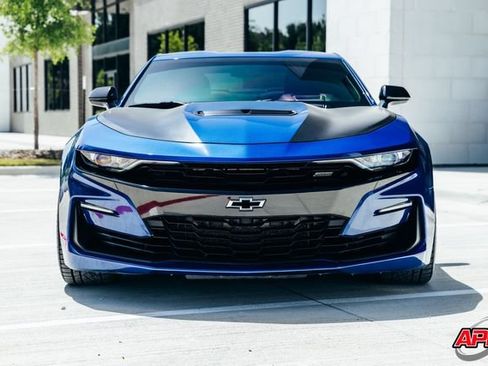 Used 2019 Chevrolet Camaro SS RWD image 15