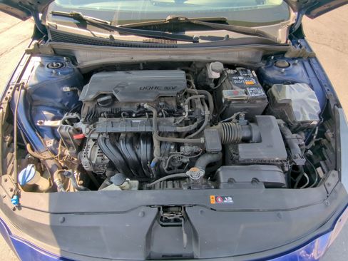 Used 2022 Hyundai Elantra SEL w/ Convenience + Premium Package FWD image 35