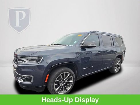 Used 2023 Jeep Wagoneer Series III w/ Premium Group I AWD/4WD image 12
