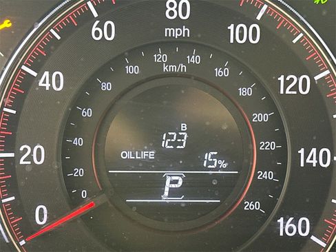 Used 2017 Honda Accord Sport image 4