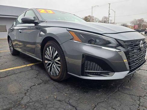 Used 2023 Nissan Altima 2.5 SV image 19