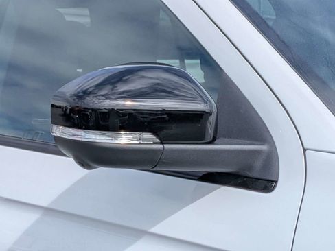 New 2026 Ford Expedition Platinum image 10