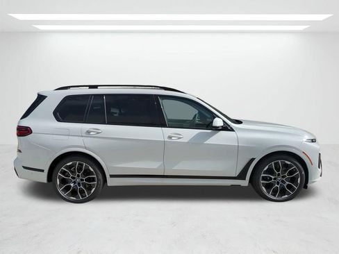 New 2027 BMW X7 xDrive40i w/ M Sport Package AWD/4WD image 3