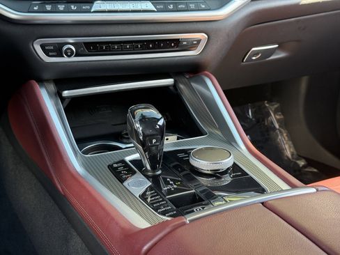 Used 2020 BMW X6 xDrive40i w/ Executive Package image 25