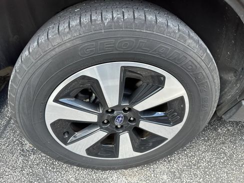 Used 2018 Subaru Forester 2.5i Premium AWD/4WD image 26