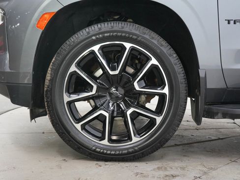 Used 2021 Chevrolet Tahoe RST w/ Luxury Package AWD/4WD image 31