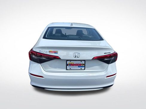 Used 2023 Honda Civic Touring image 4