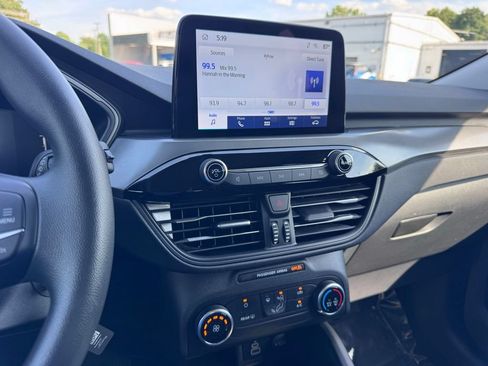 Used 2024 Ford Escape FWD image 25