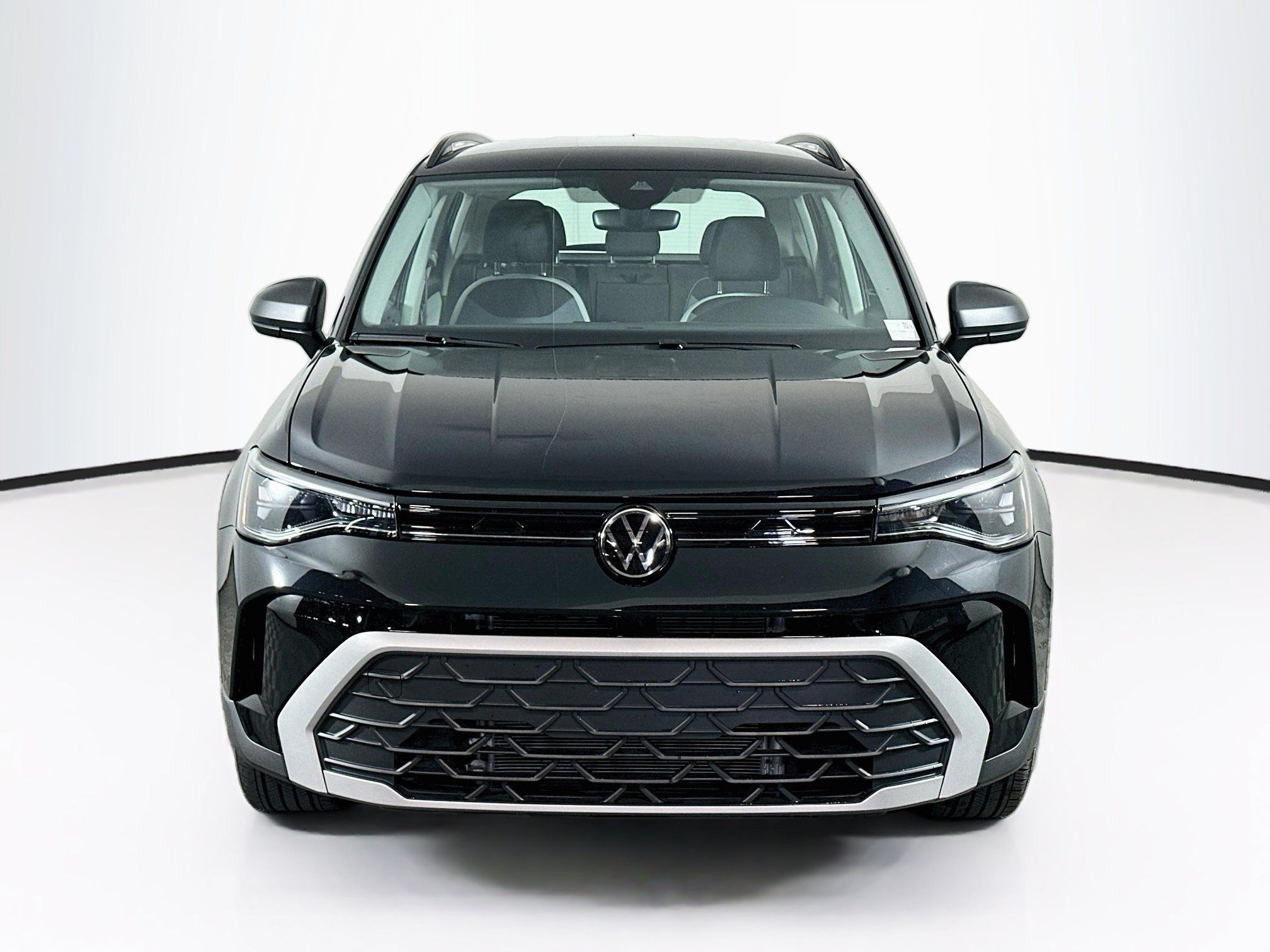 Used 2025 Volkswagen Taos S FWD image 2