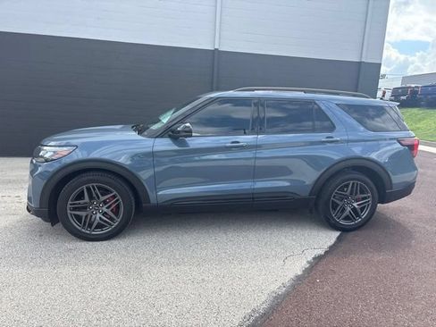 Certified 2026 Ford Explorer ST w/ Sun And Sound Package AWD/4WD image 3