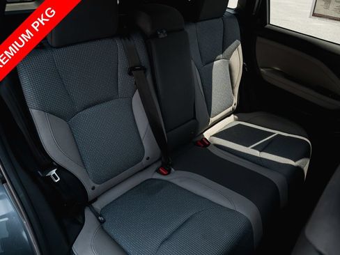 Used 2025 Subaru Forester Premium AWD/4WD image 24