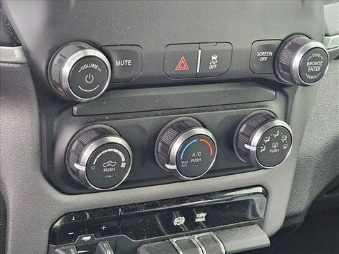 Used 2022 RAM 2500 Big Horn image 17