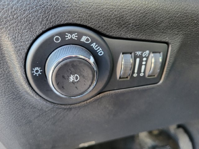 Certified 2023 Jeep Compass Limited AWD/4WD image 10