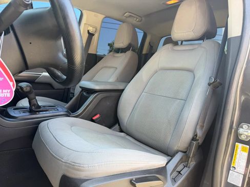 Used 2016 Chevrolet Colorado W/T w/ WT Convenience Package RWD image 10