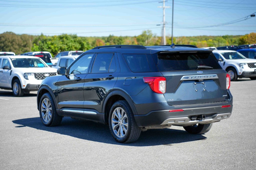 Used 2023 Ford Explorer XLT w/ Equipment Group 202A AWD/4WD image 7