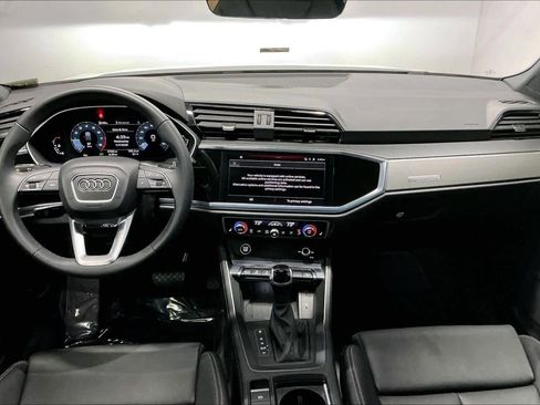 Used 2025 Audi Q3 2.0T Premium w/ Convenience Package image 17