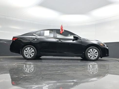 Used 2025 Nissan Sentra S image 48