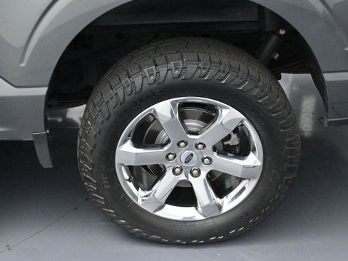 Used 2021 Ford F150 Lariat w/ Max Trailer Tow Package image 36