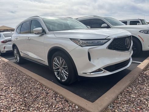 Used 2023 Acura MDX SH-AWD w/ Advance Package image 3
