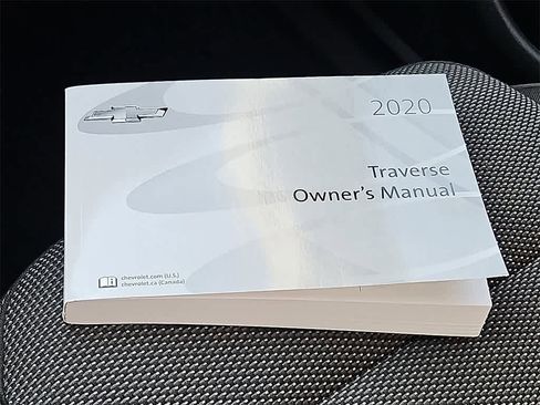 Used 2020 Chevrolet Traverse LT image 22