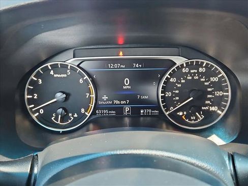 Used 2024 Nissan Altima 2.5 SV FWD image 11