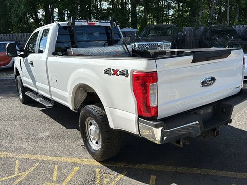 Used 2017 Ford F250 XL w/ Power Equipment Group AWD/4WD image 7