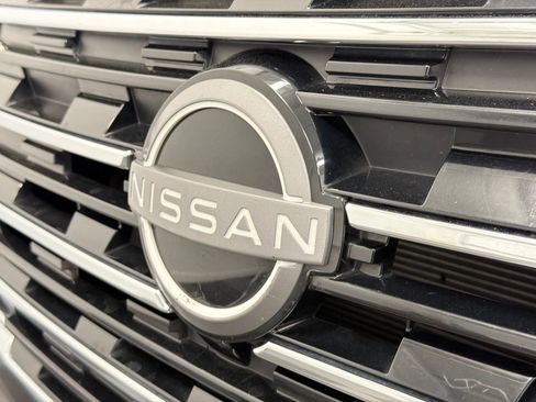 Used 2025 Nissan Rogue SV image 13