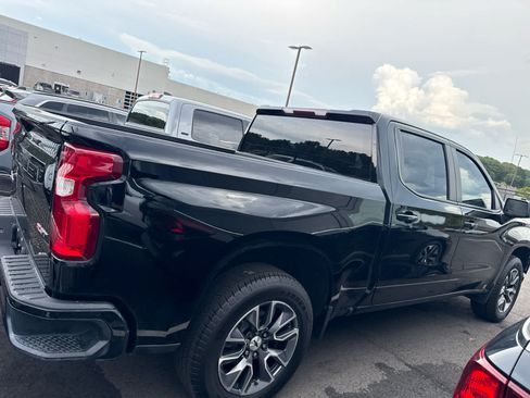 Used 2021 Chevrolet Silverado 1500 RST AWD/4WD image 3