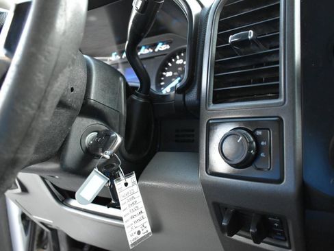 Used 2019 Ford F250 XL w/ Power Equipment Group AWD/4WD image 35