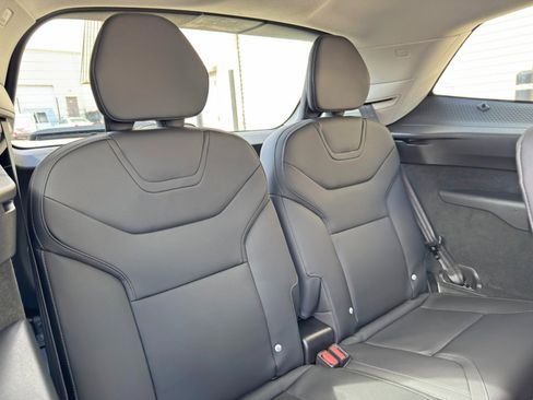 Used 2025 Volvo EX90 Ultra AWD/4WD image 37