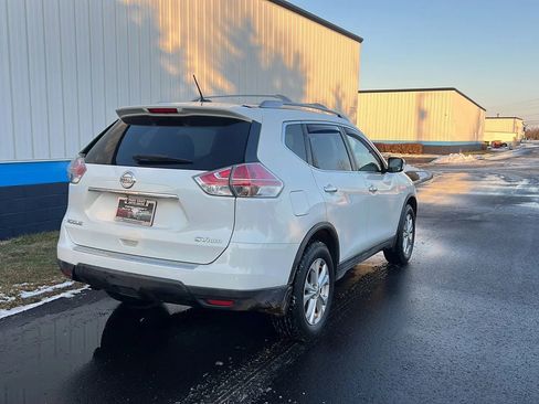 Used 2016 Nissan Rogue SV image 5