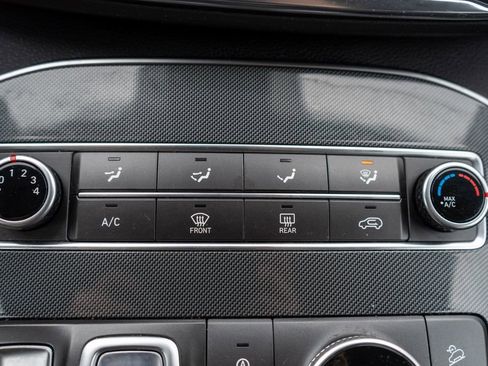 Certified 2021 Hyundai Santa Fe SEL image 31