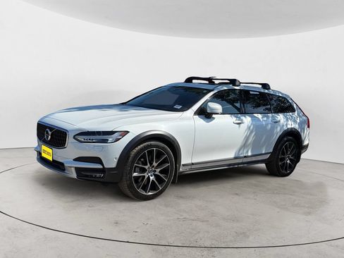 Used 2018 Volvo V90 T6 Cross Country w/ Convenience Package AWD/4WD image 1