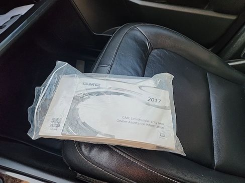 Used 2017 GMC Canyon SLT w/ Driver Alert Package image 16