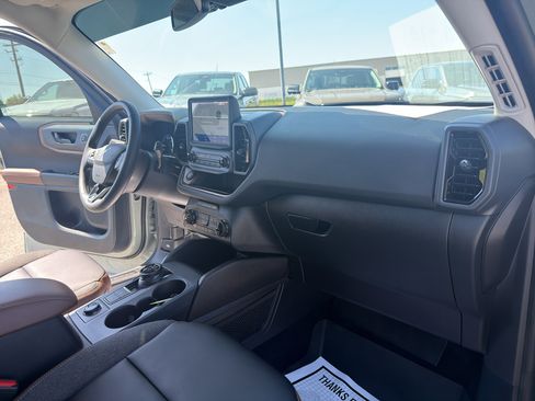 Used 2024 Ford Bronco Sport Outer Banks image 12