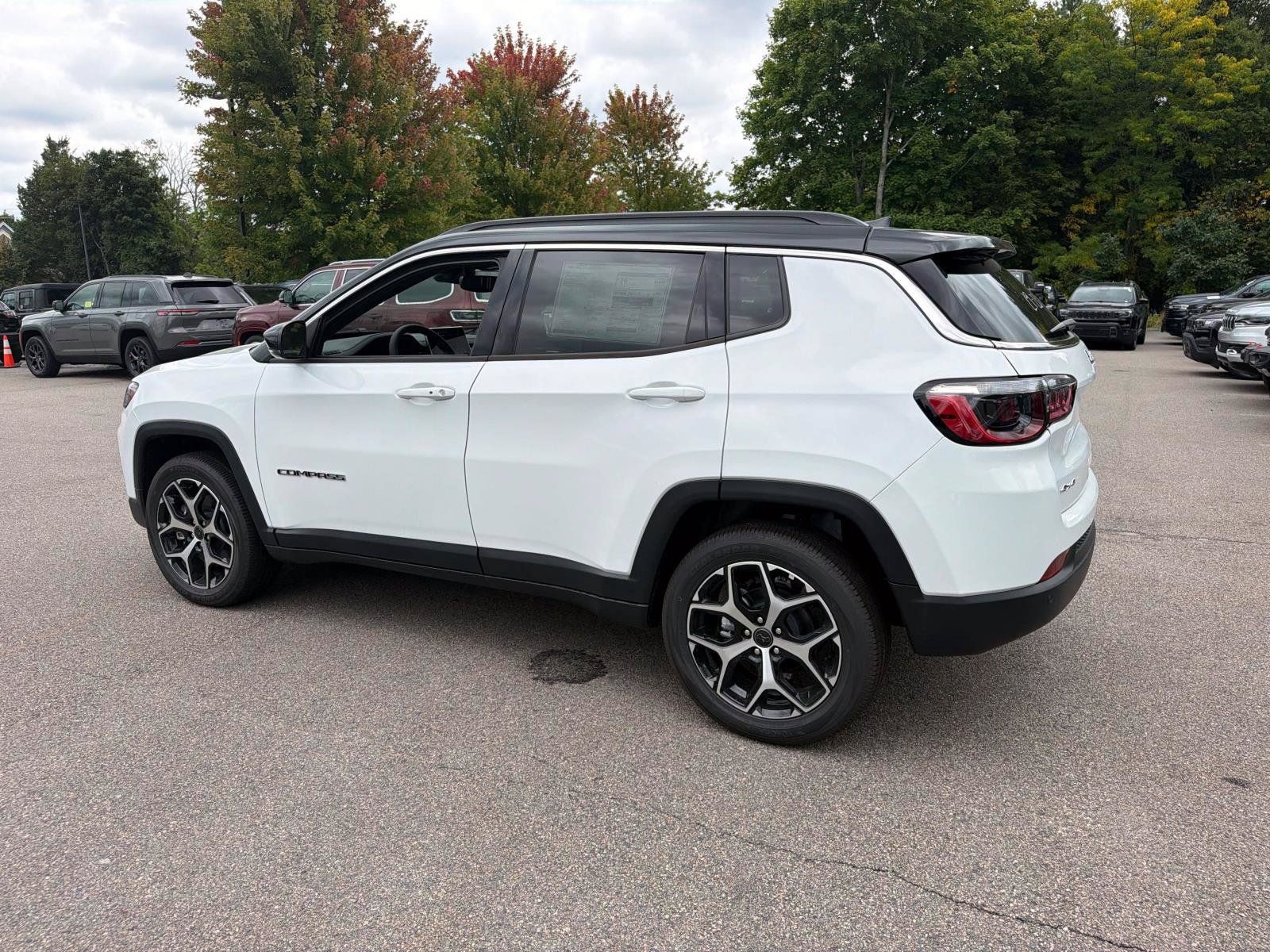 New 2026 Jeep Compass Limited AWD/4WD image 3